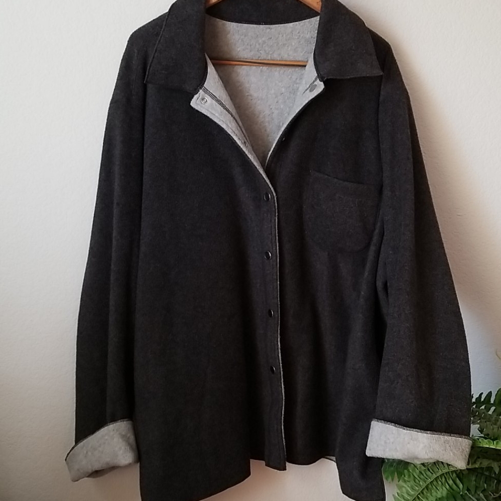 Gray Reversible Snap-Button Top - image 2